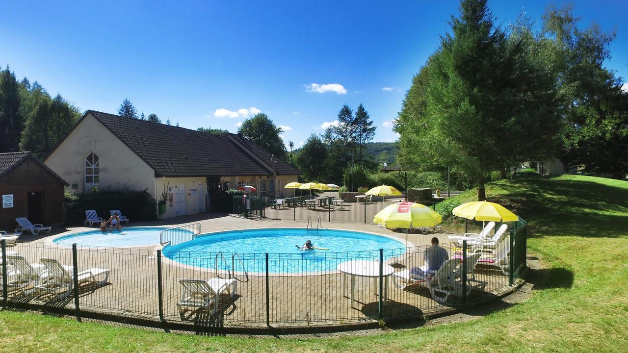 Vvf Cantal Champs-Sur-Tarentaine Экстерьер фото